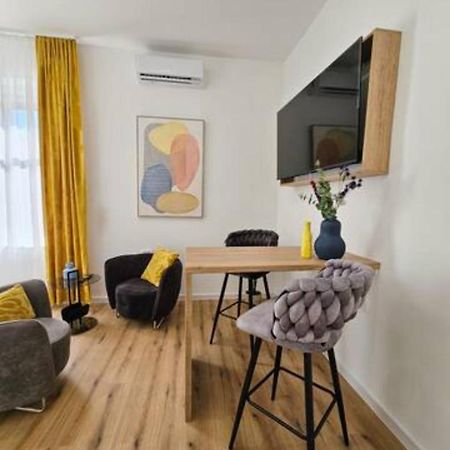 Apartmán New Stylish & Modern Studio Apart - With Sea View Pula Exteriér fotografie